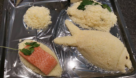 Symbolfoto zum Rezept: Lachsfilet in Pfefferminz- Salzkruste
